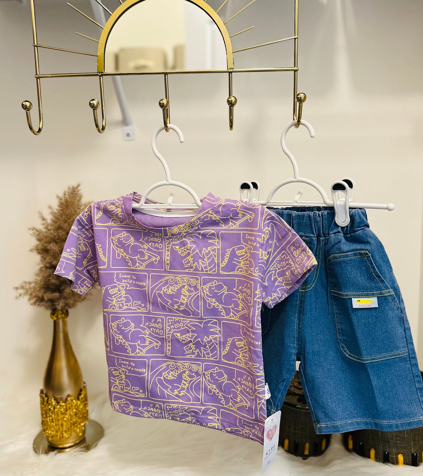 Kids clothes