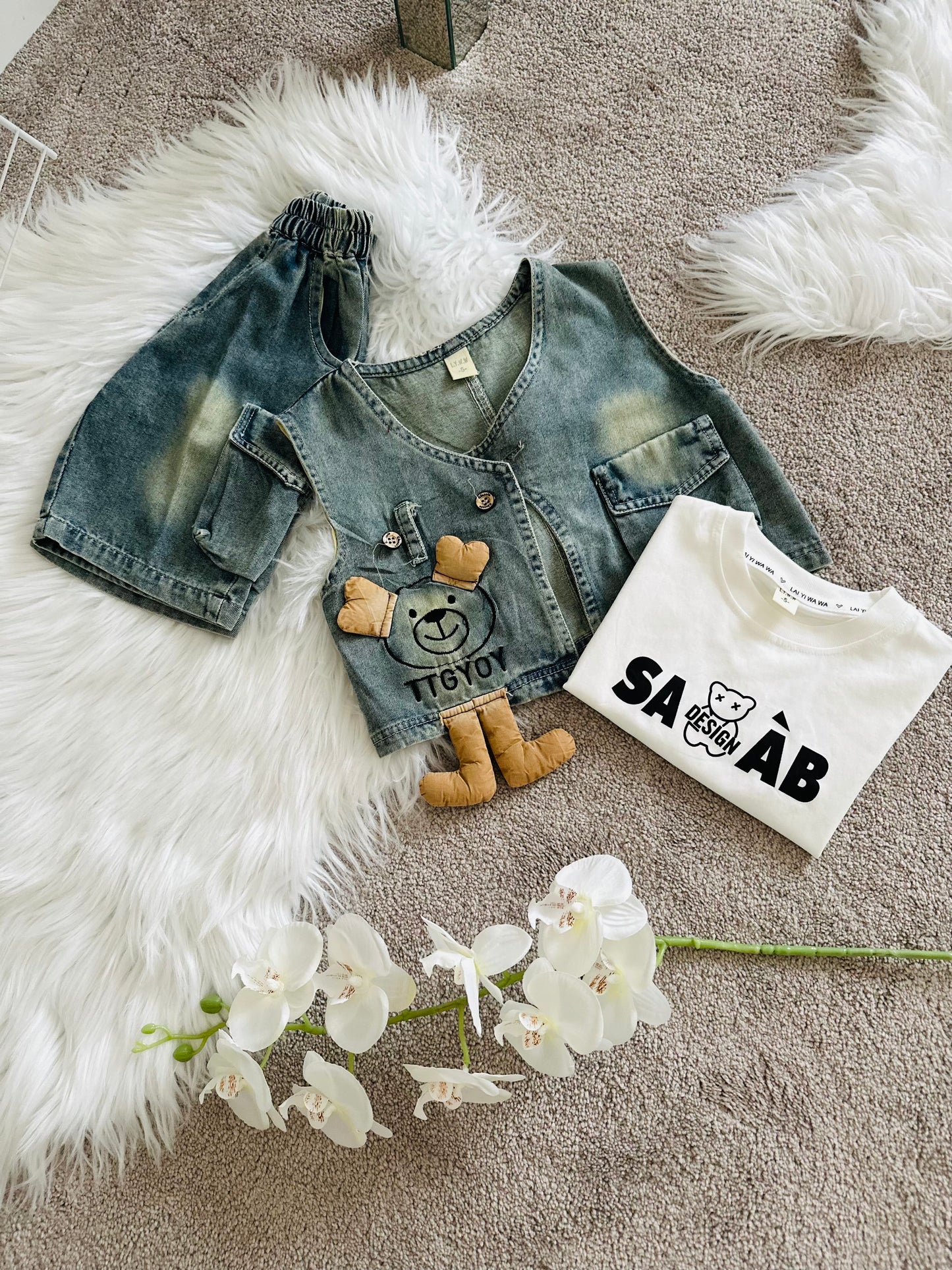 Kids two pieces clothes