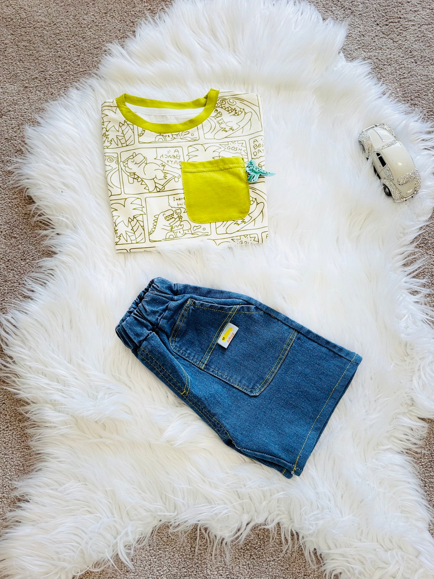 Kids clothes